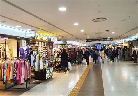 강남역 지하상가, 도시의 숨겨진 문화 코드